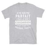 Parfait Colombien v2 -  T-Shirt standard - Ici & Là - T-shirts & Souvenirs de chez toi
