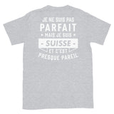 parfait-suisse T-shirt Standard - Ici & Là - T-shirts & Souvenirs de chez toi