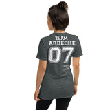 TEAM Ardèche 07 #  - T-shirt Standard - Ici & Là - T-shirts & Souvenirs de chez toi