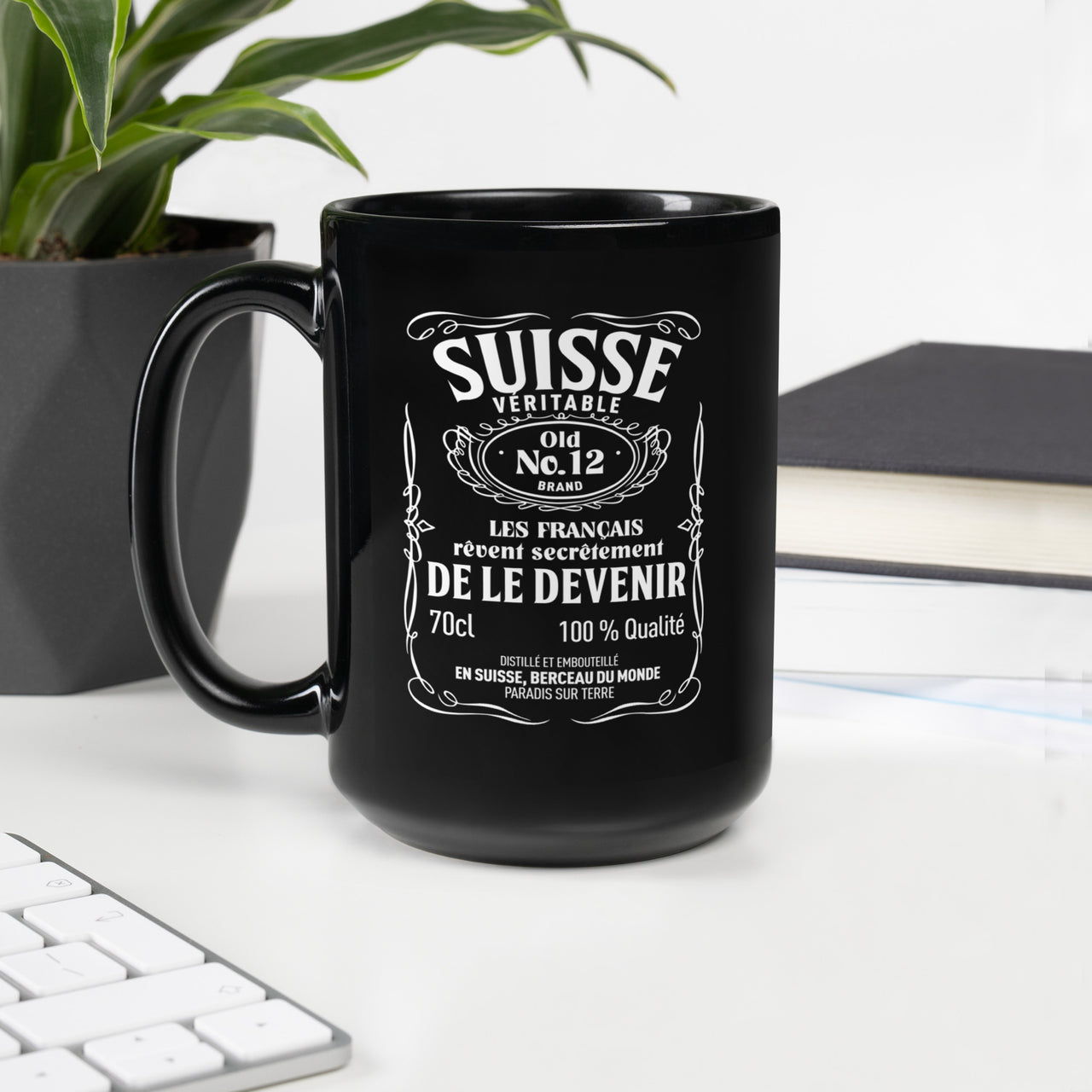 Mug Suisse noir dos - design élégant et brillant