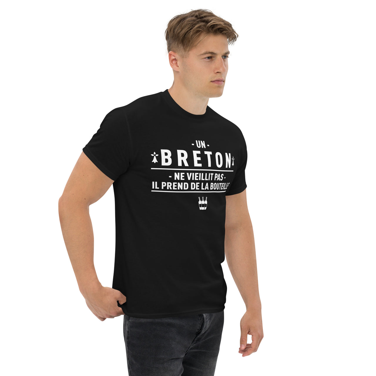 T-shirt Bretagne anthracite - Un breton ne vieillit pas, il prend de la bouteille