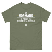 Thumbnail for T-shirt Normand anthracite - Un homme qui prend de la bouteille