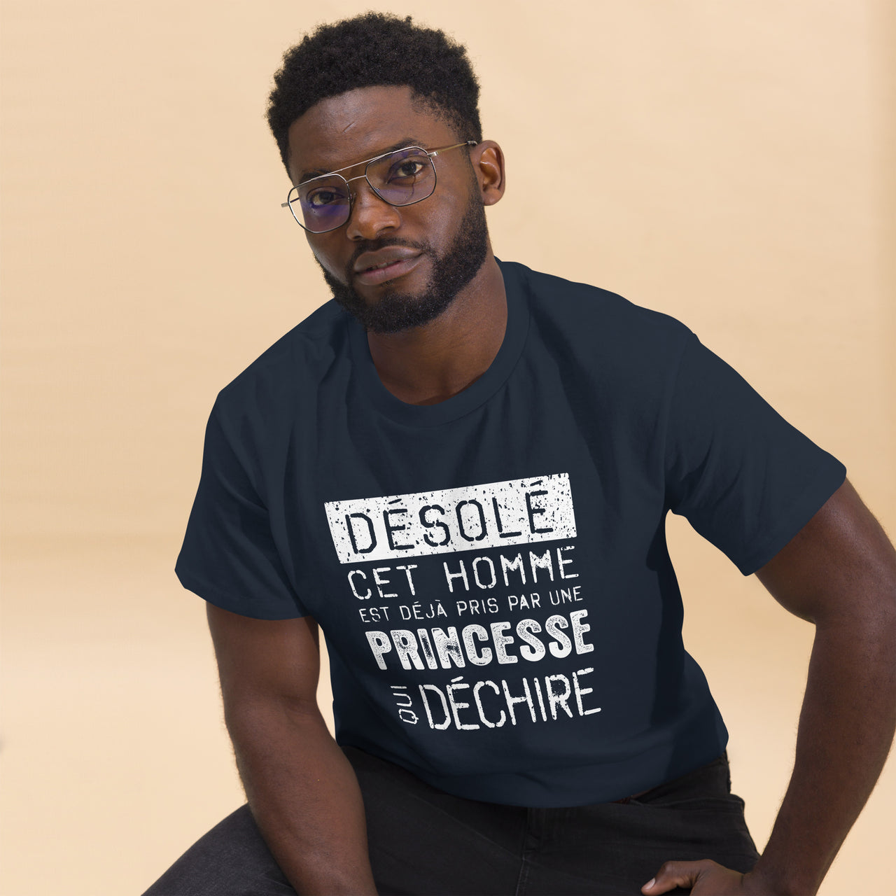 T-shirt Saint Valentin noir dos - Désolé cet homme est pris
