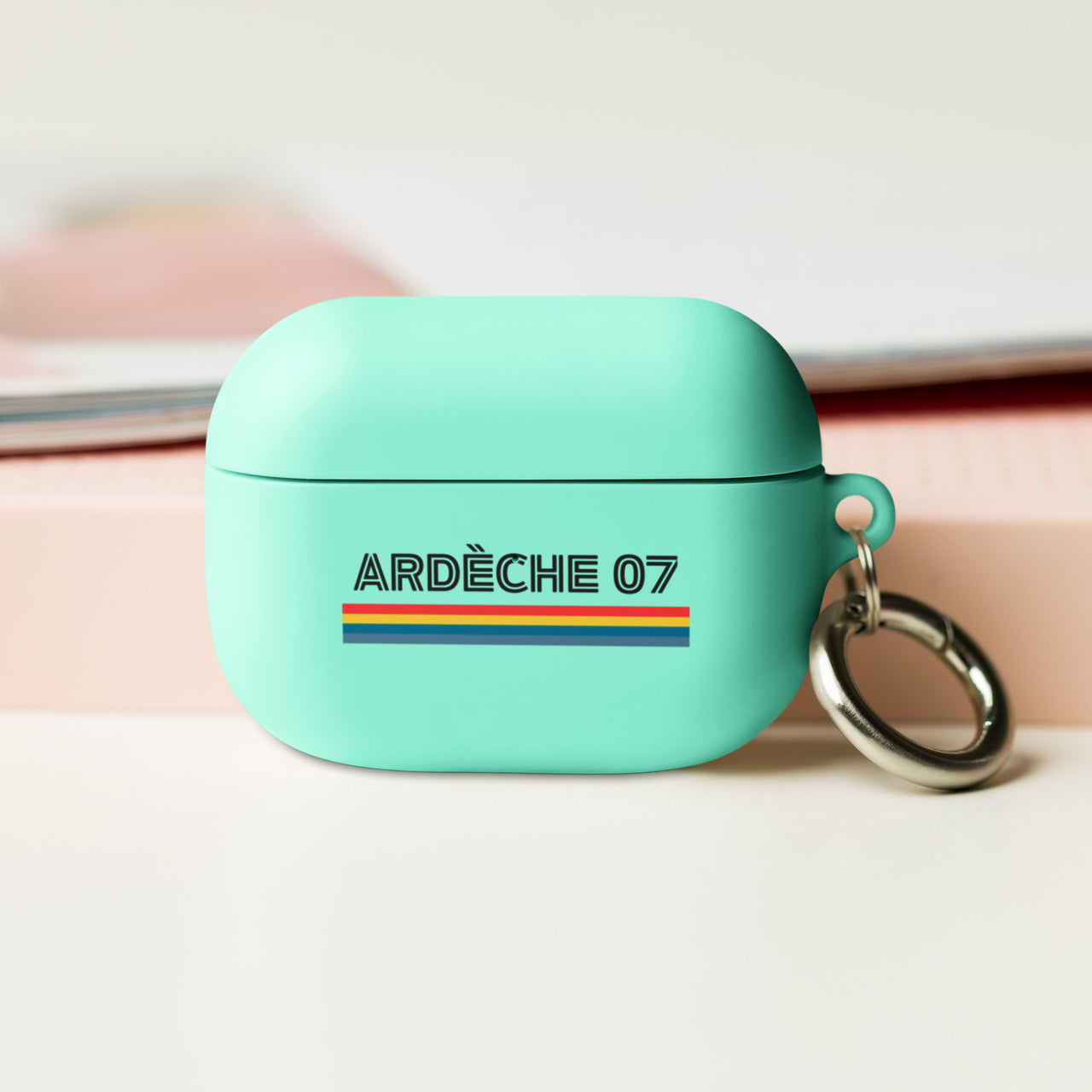 Coque Compatible pour AirPods® Étui Housse Protection avec Mousqueton Motif Ardèche