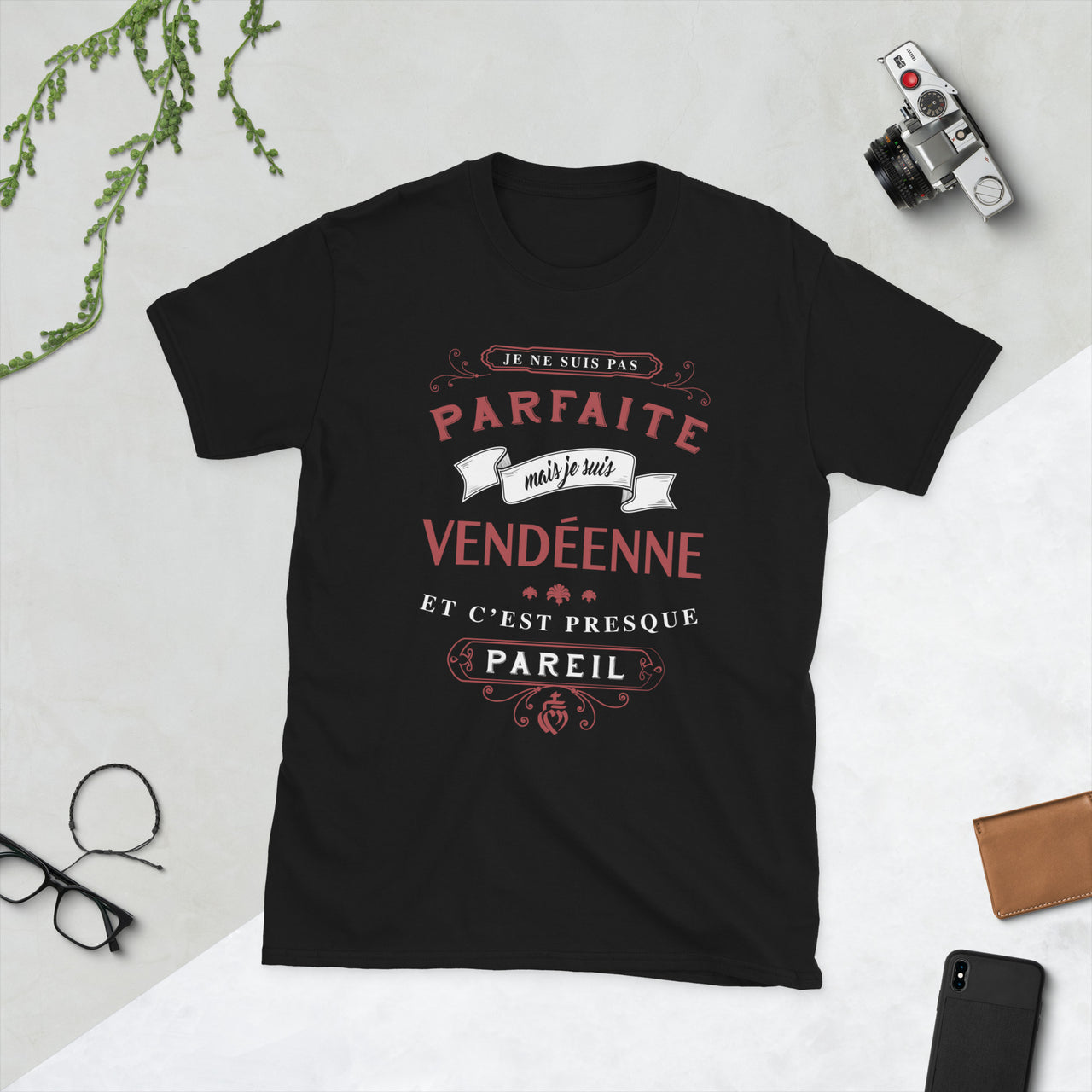 T-shirt Vendée noir - Pas parfaite mais fièrement locale