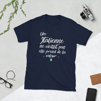 Thumbnail for T-shirt cadeau femme italienne - Une italienne ne vieillit pas