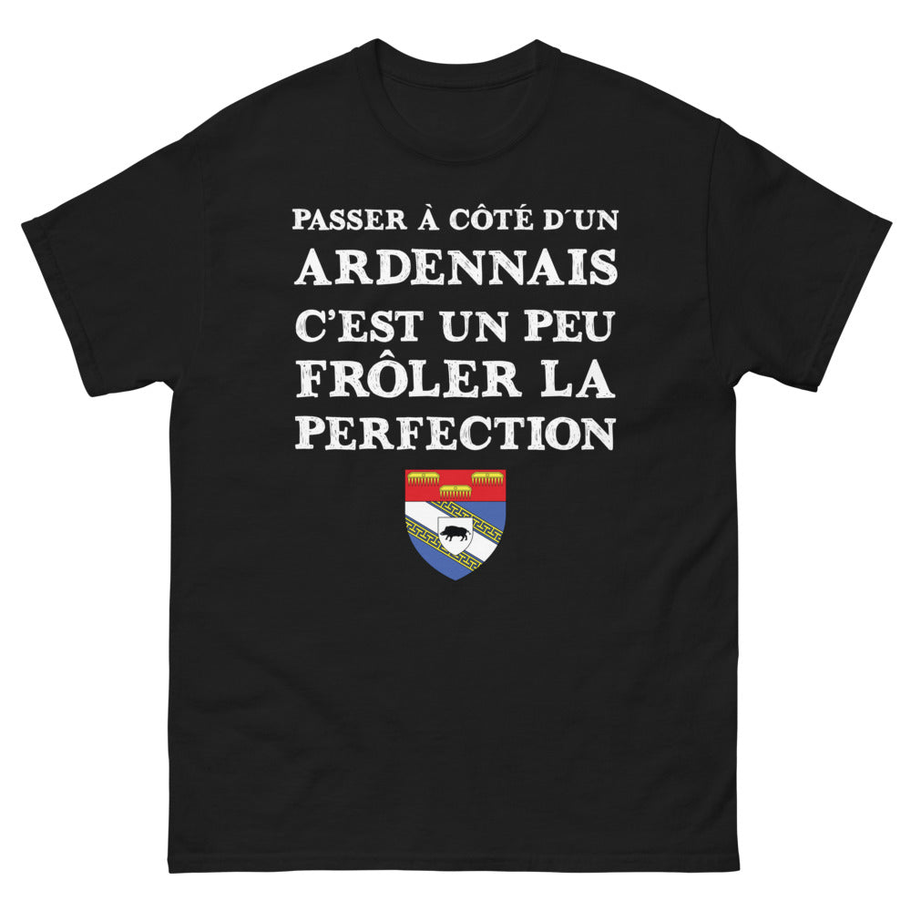 T-shirt Ardennais noir - Flirter avec la perfection