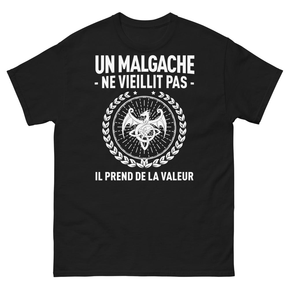 T-shirt Madagascar noir - Un Malgache ne vieillit pas, il prend de la valeur