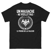 Thumbnail for T-shirt Madagascar noir - Un Malgache ne vieillit pas, il prend de la valeur