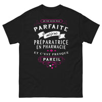 Thumbnail for T-shirt préparatrice en pharmacie noir - presque une perfection