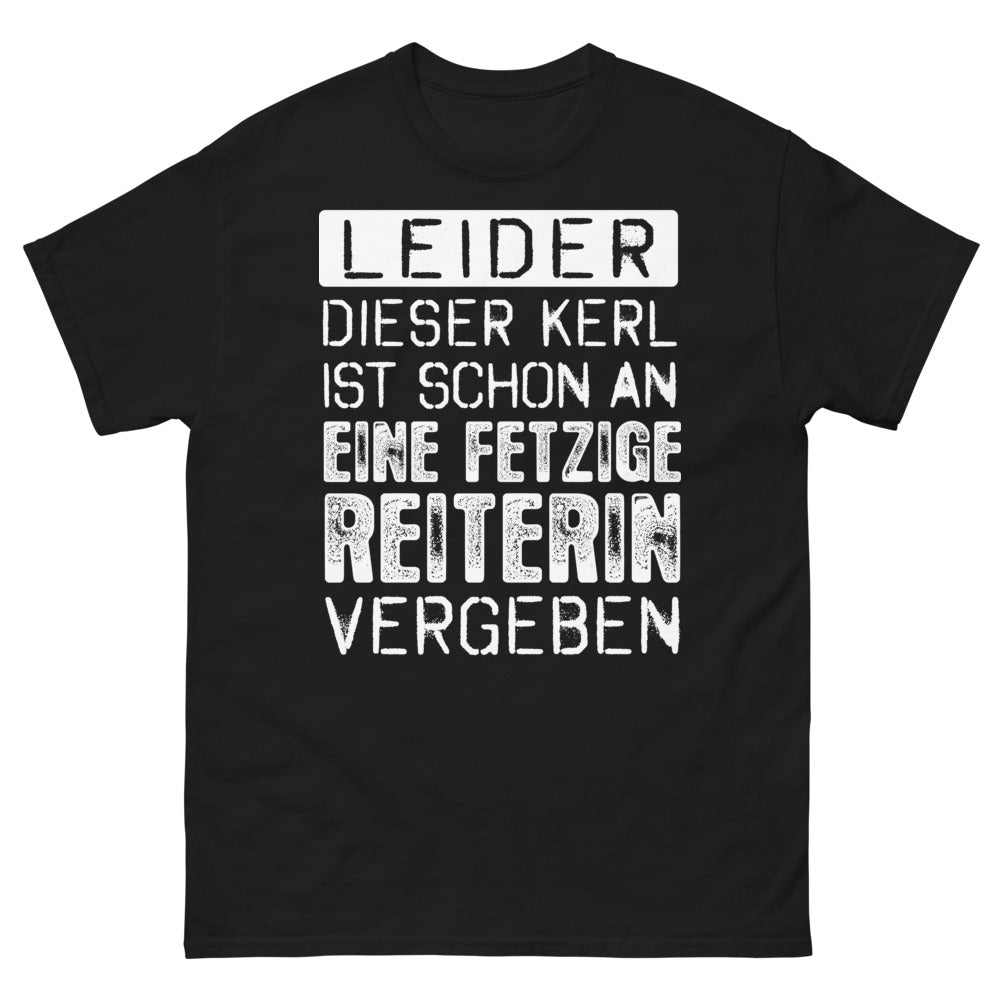 T-Reiterin dunkelblau - leider ist dieser Kerl vergeben