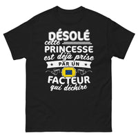 Thumbnail for T-shirt facteur noir - Princesse déjà prise qui déchire