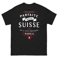 Thumbnail for T-shirt Suisse noir - Je ne suis pas parfaite mais je suis Suisse