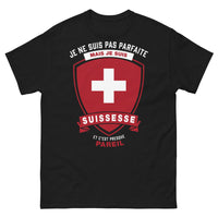 Thumbnail for T-shirt Suisse noir face - Je ne suis pas parfaite mais je suis Suissesse