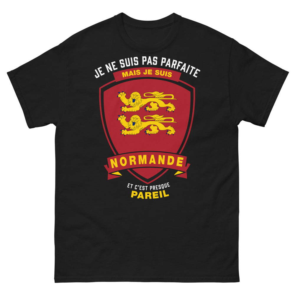 T-shirt Normande noir face - texte: je ne suis pas parfaite mais je suis Normande