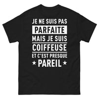 Thumbnail for T-shirt Coiffeuse noir - presque parfaite