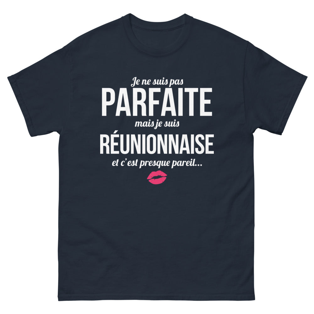 T-shirt Réunionnaise marine - Être Réunionnaise, presque parfait