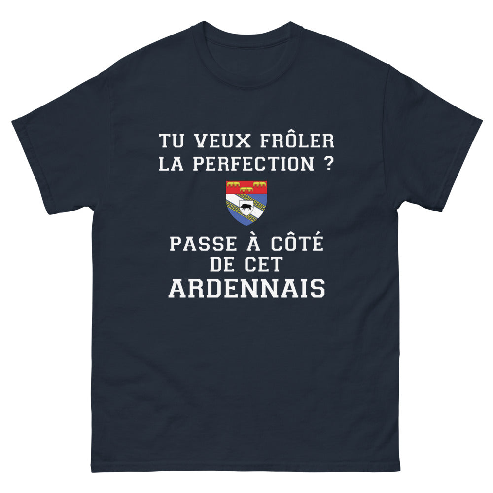 T-shirt Ardennais marine - Frôler la perfection avec humour
