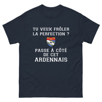 Thumbnail for T-shirt Ardennais marine - Frôler la perfection avec humour