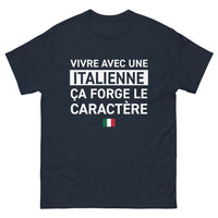 Thumbnail for T-shirt Italie marine - Vivre avec une Italienne, ça forge le caractère
