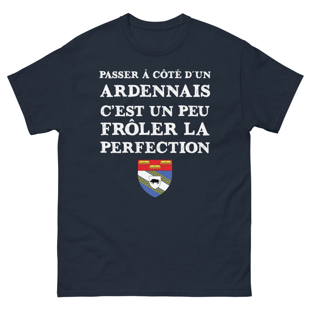 T-shirt Ardennais marine - Flirter avec la perfection