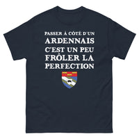 Thumbnail for T-shirt Ardennais marine - Flirter avec la perfection