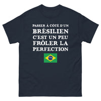 Thumbnail for T-shirt Brésilien marine - Froler la perfection avec humour