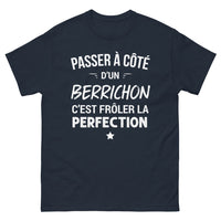 Thumbnail for T-shirt Berry marine - Frôler la perfection avec humour