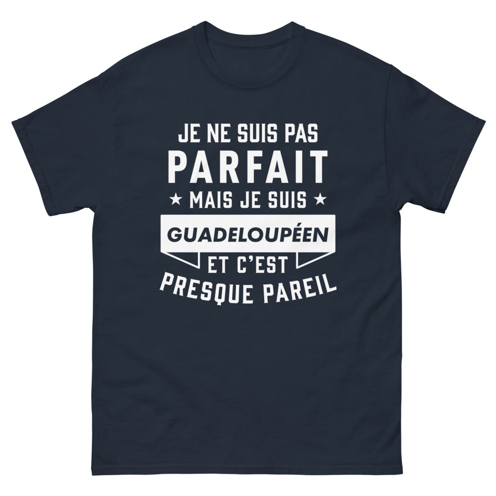 T-shirt Guadeloupe marine - Je ne suis pas parfait mais je suis Guadeloupéen