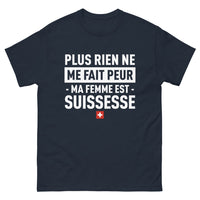 Thumbnail for T-shirt Suisse marine - Rien ne me fait peur : ma femme est Suissesse