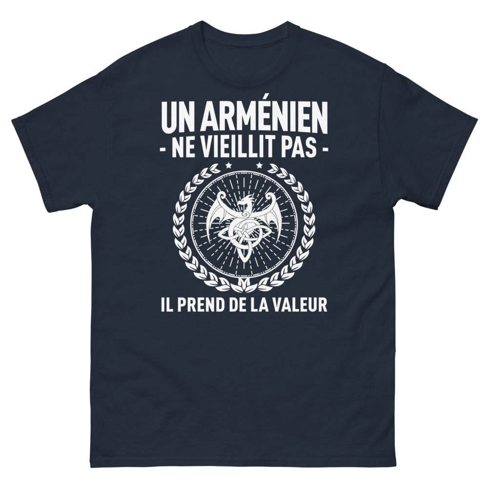 T-shirt Arménien marine - Un Arménien ne vieillit pas, il prend de la valeur