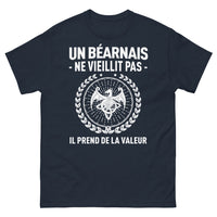 Thumbnail for T-shirt Béarnais marine - Un Béarnais ne vieillit pas, il prend de la valeur