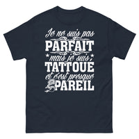 Thumbnail for T-shirt tatouage marine - Je ne suis pas parfait, mais tatoué