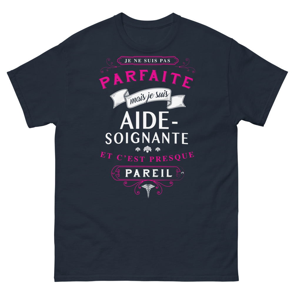 T-shirt Aide-soignante marine - Je ne suis pas parfaite, mais presque