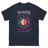 Thumbnail for T-shirt Valaisanne marine - Guerrière moderne avec humour