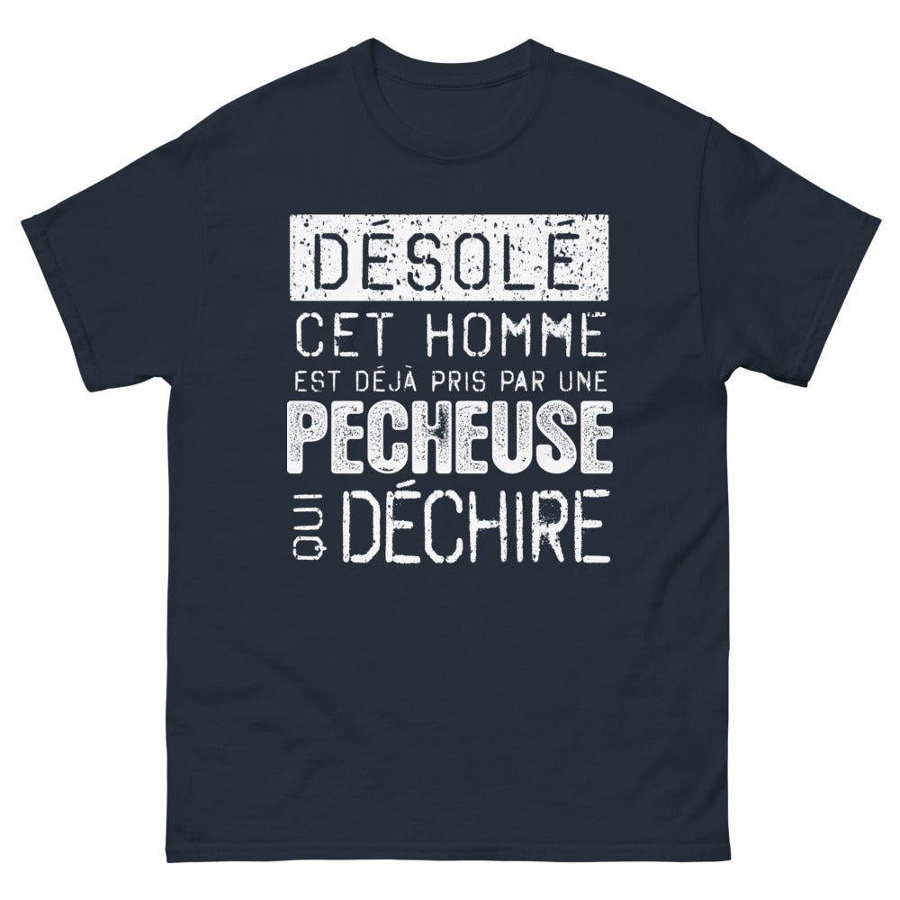 T-shirt humour mariage pêcheuse bleu marine - Désolé, cet homme est déjà pris par une pêcheuse