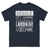 Thumbnail for T-shirt Landes bleu marine - Cet homme est pris par une Landaise qui déchire