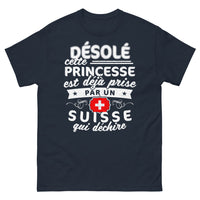 Thumbnail for T-shirt Suisse bleu marine - Désolée, princesse déjà prise par un Suisse qui déchire