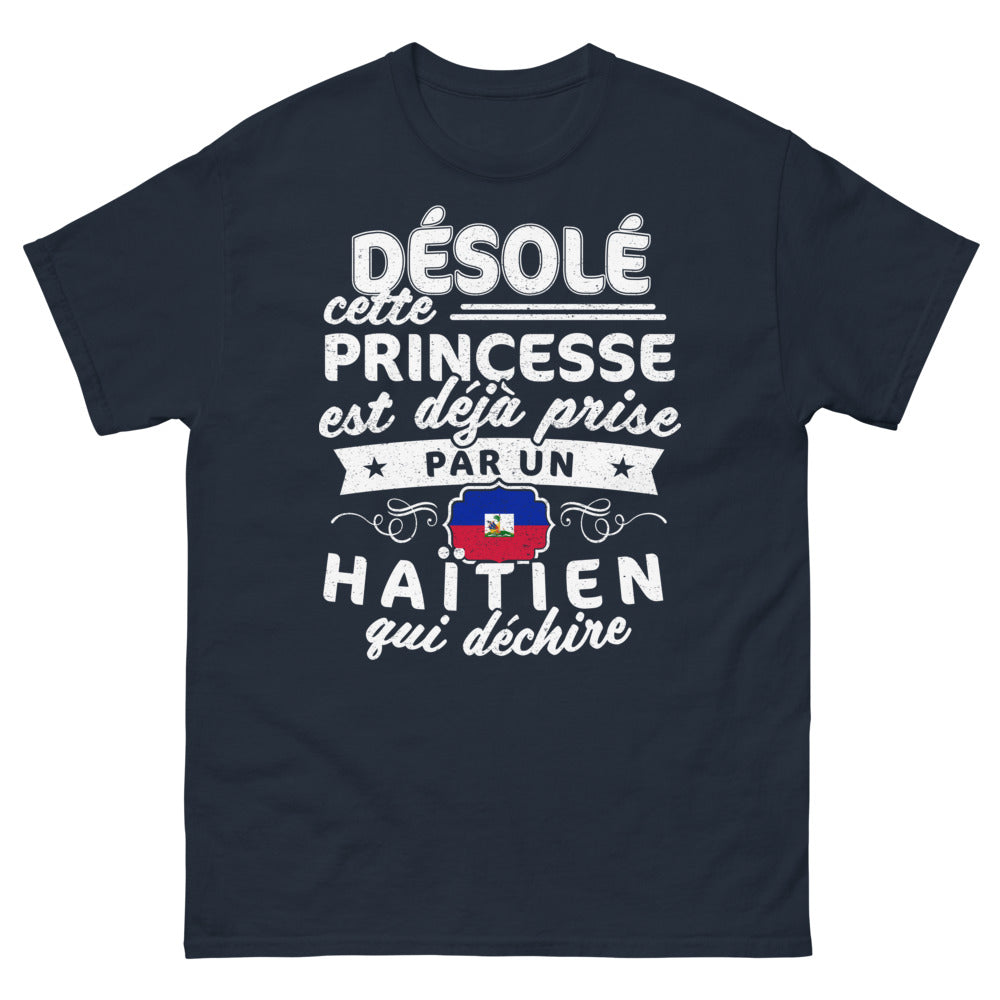 T-shirt Haïtien bleu marine - princesse déjà prise par un Haïtien qui déchire