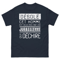 Thumbnail for T-shirt Jurassienne marine - message 'Désolé cet homme est déjà pris' 