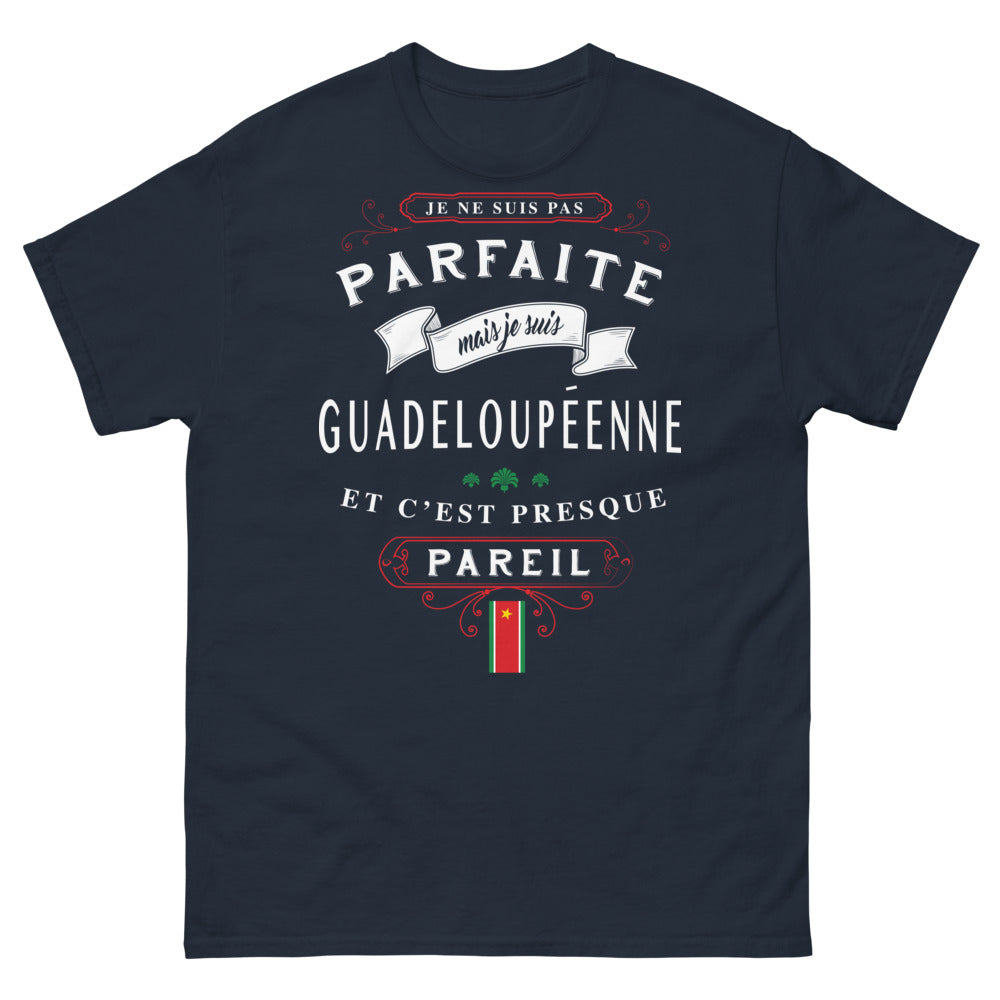 T-shirt Guadeloupe marine - Presque pareil : je suis Guadeloupéenne