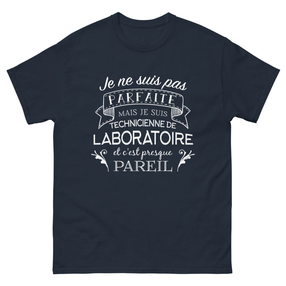 T-shirt technicienne de laboratoire marine - Presque parfaite
