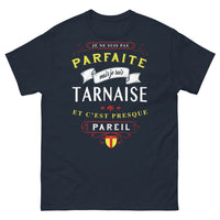 Thumbnail for T-shirt Tarnaise marine - Je ne suis pas parfaite, mais je suis Tarnaise