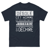 Thumbnail for T-shirt Jamaïcaine marine - Pris par une Jamaïcaine qui déchire