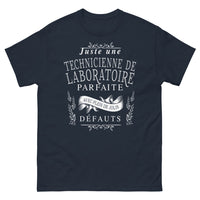 Thumbnail for T-shirt technicienne de laboratoire marine - Parfaite avec jolis défauts