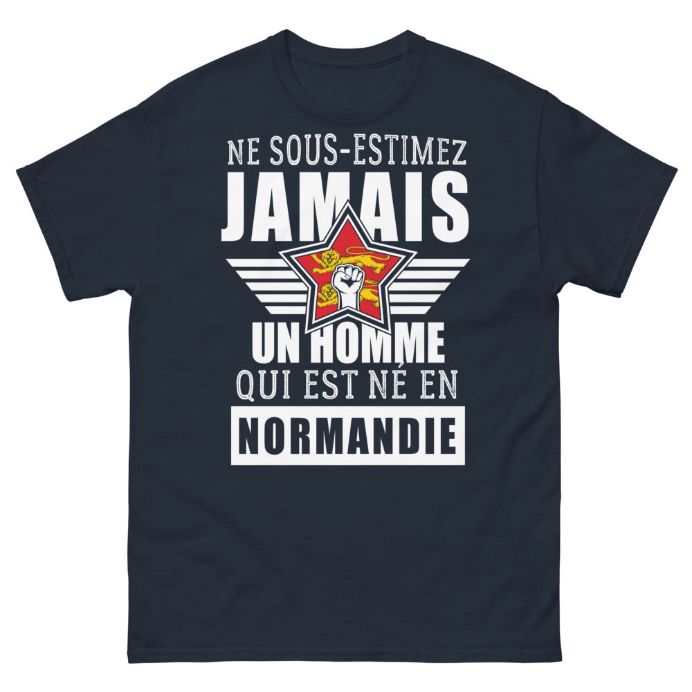 T-shirt Normandie marine - Ne sous-estimez jamais un homme né en Normandie