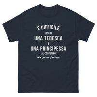 Thumbnail for T-shirt Principessa Tedesca marine - défi élégant entre origines et style