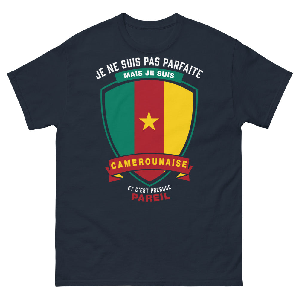 T-shirt Camerounaise marine - Je ne suis pas parfaite mais je suis Camerounaise