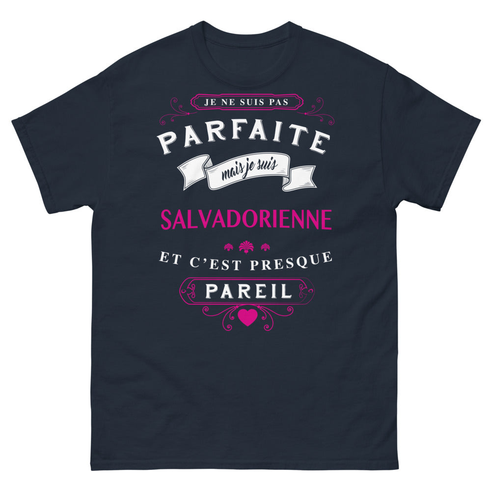 T-shirt Salvadorienne marine - presque pareil