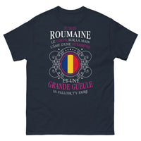 Thumbnail for T-shirt Roumaine marine - Le cœur sur la main, guerrière